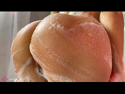 ❤️ Brunette Anapiga Pussy kwa Pussy kwa Vibrator hadi Orgasm kali katika Shower Ponografia ya mkundu ❌️❤